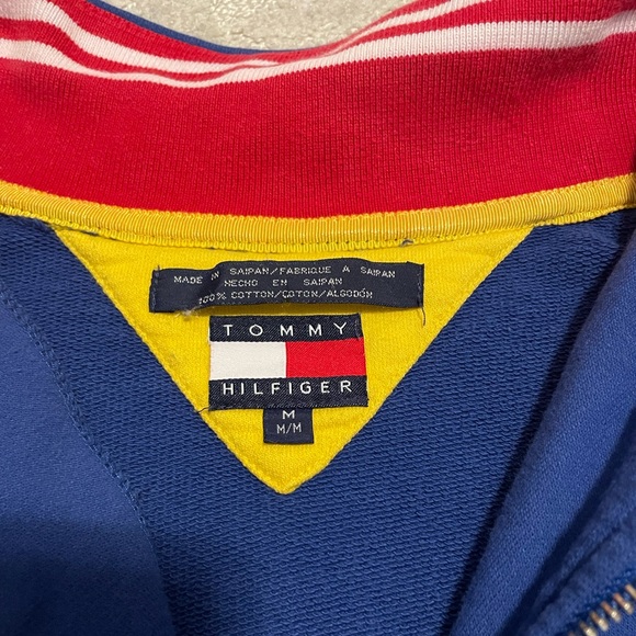 💙Tommy Hilfiger 1/4 zip sweater!💙 - Picture 3 of 7
